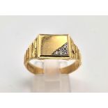 A 9 K yellow gold diamond set signet ring, size: V, weight: 3.4 g.