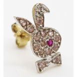 A 9 K yellow gold, stone set, Playboy bunny, stud earrings. Weight: 0.7 g.