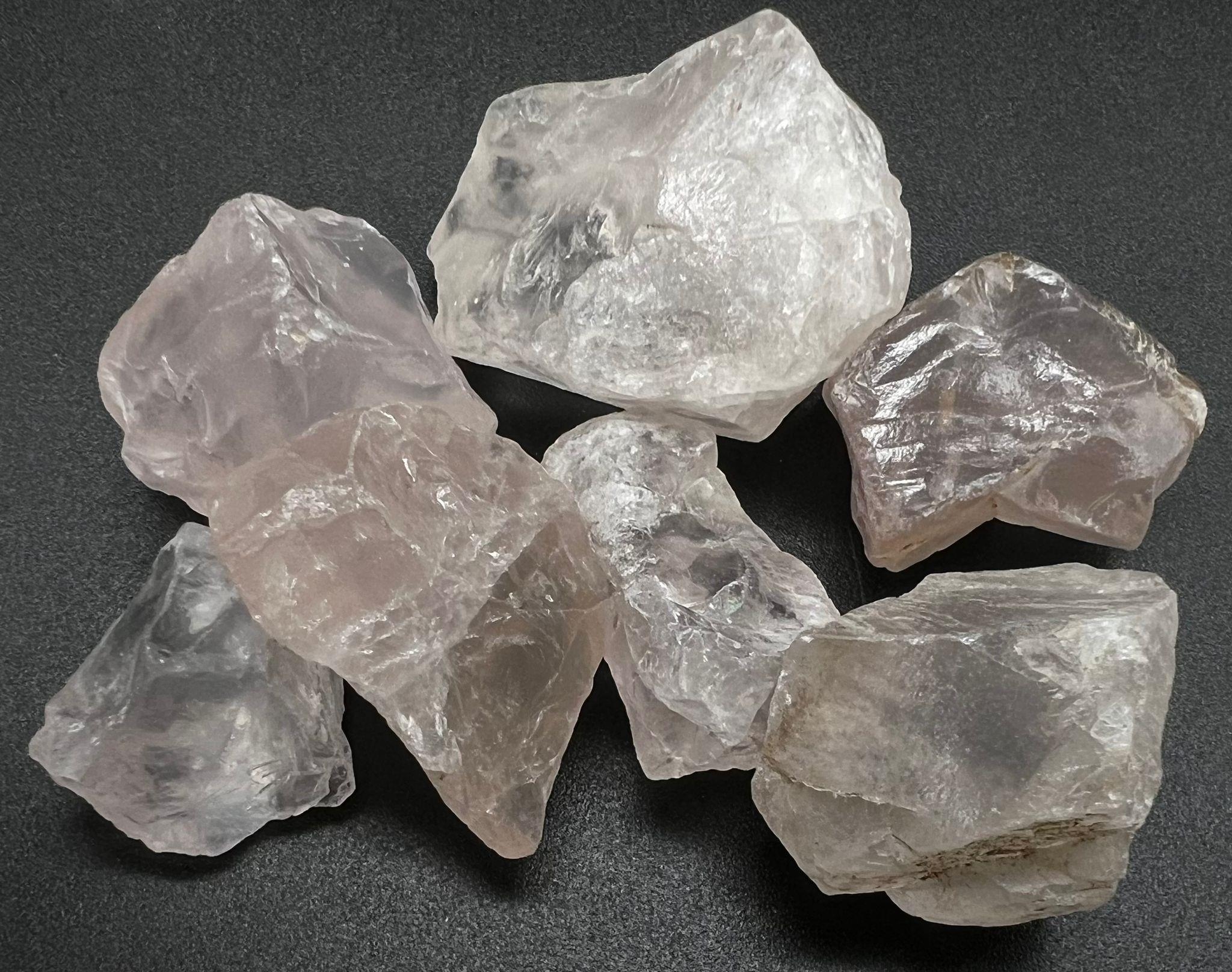 345.40 Ct Rough Rose Quartz Lot. - Image 3 of 3