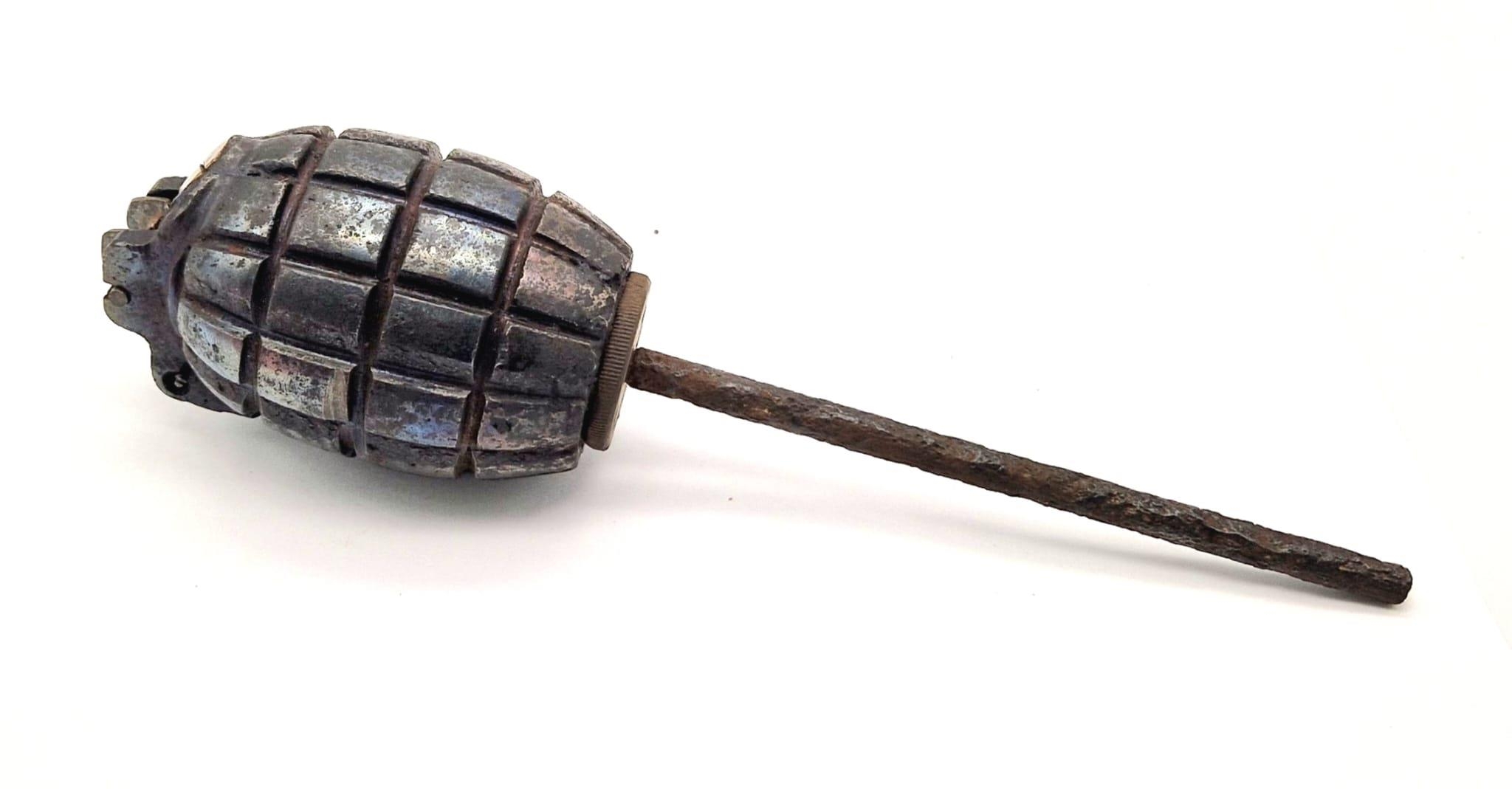 INERT WW1 British N° 23 Rifle Grenade with Inner and Rod Base Dated 1916. H and T Vaughan - Image 2 of 5