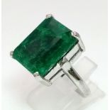 925 Sterling Silver. Natural Emerald Gemstone Ring. Size N. 9.30g, Appx 30ct Brazilian Emerald.