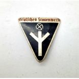 WW2 German “Deutsches Frauenwerk” (German Women’s-welfare-organisation) Badge. RZM Marked M1/105 for