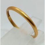 A Vintage 22K Gold Band Ring. Size O. 1.77g