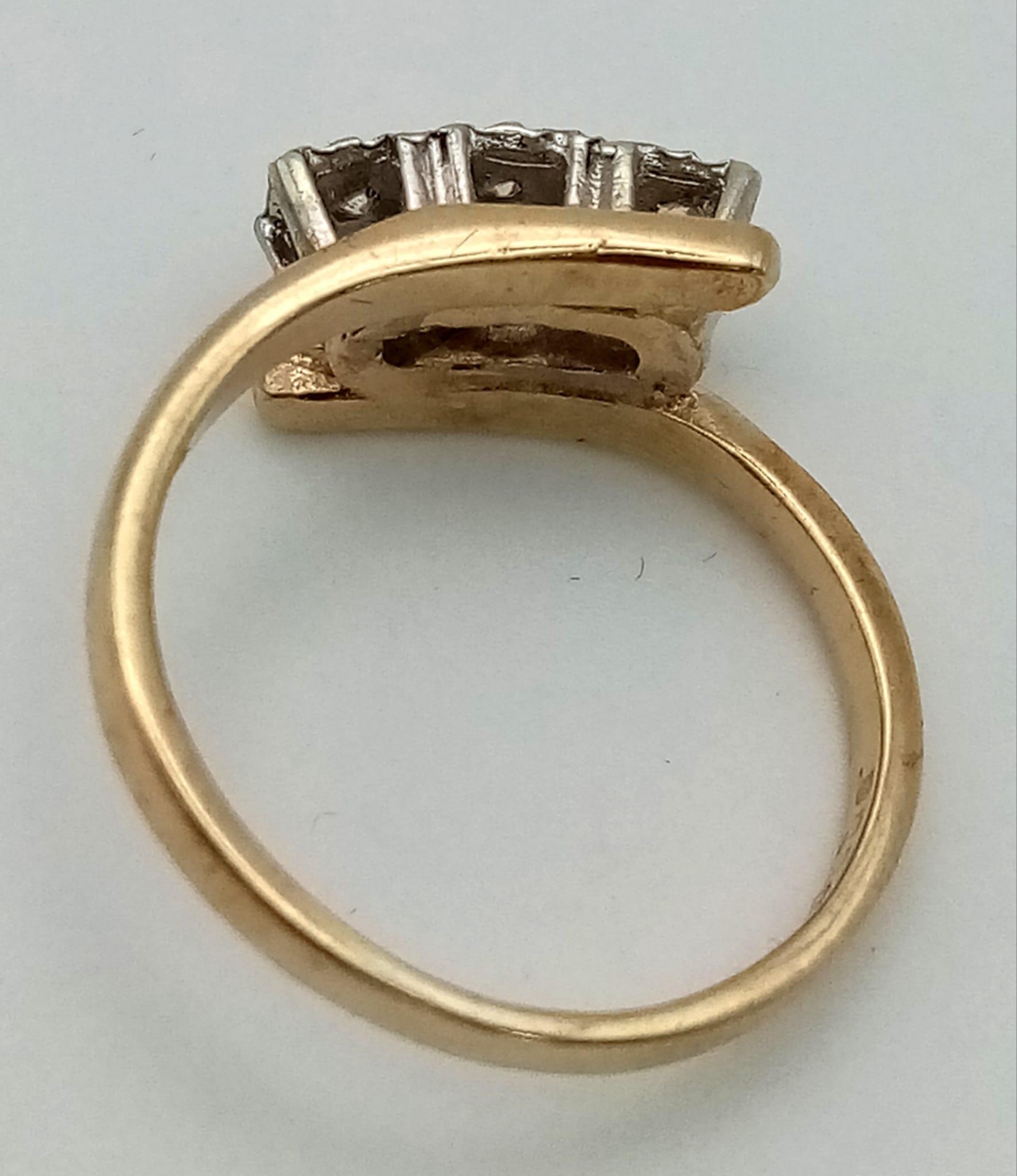 A mid century star set diamond ring set in 9k yellow gold, Ring Size N, Total Weight 2.8 grams. - Image 3 of 5