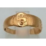 A 9K Yellow Gold Vintage Band Ring with Keeper Engraving. Size J 1/2. 1.32g