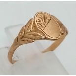 A 9 K yellow gold oval signet ring. Size: L, weight: 1.3 g.