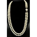 A Vintage Two Row Cultured Pearl Necklace with Pearl and White Stone Clasp. 50-55cm.