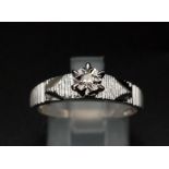 9k white gold vintage style engraved band diamond ring 2.7g Size N (dia:0.03ct)