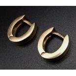 A Small Pair of 9K Yellow Gold Small Horse-Hoop Earrings. 2.78g