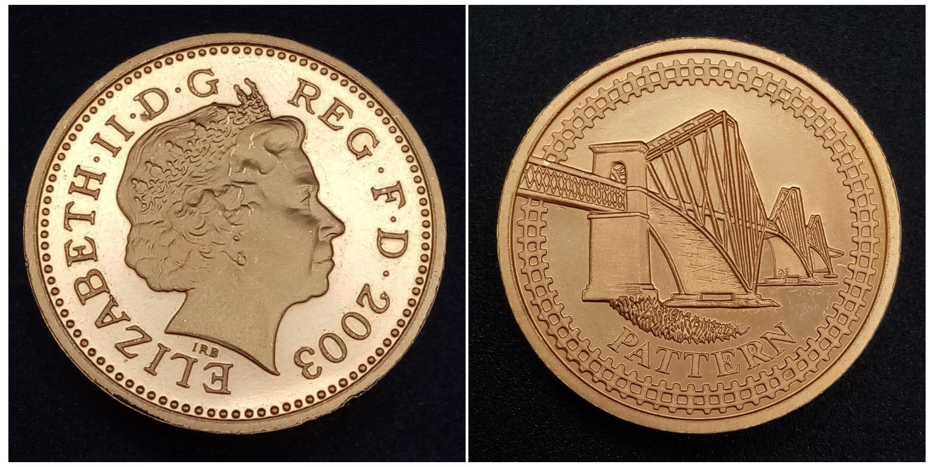 A rare, solid 22 K yellow gold coin PATTERN of £1. Weight: 19 g.