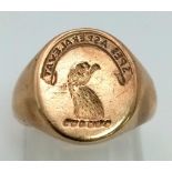 9K YELLOW GOLD SEAL ENGRAVED SIGNET RING. TOTAL WEIGHT 7G. SIZE G