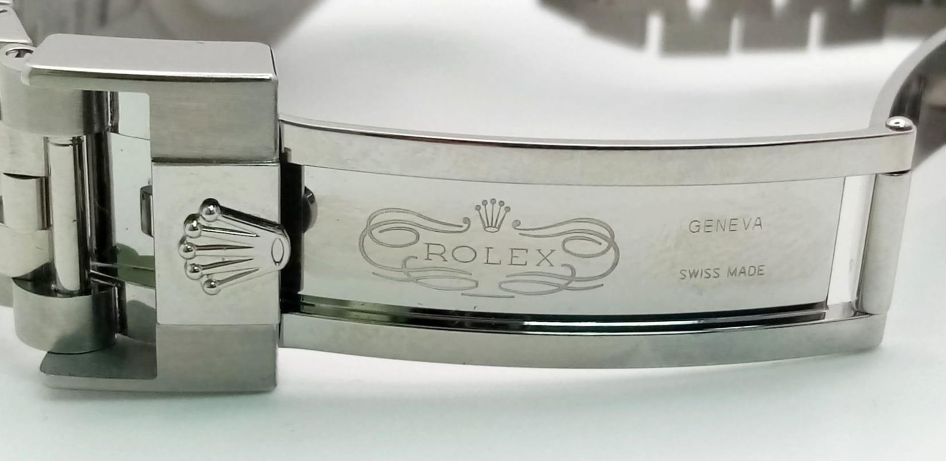 A Rolex GMT - Master II Pepsi Gents Watch. Stainless steel strap and case - 40mm. Ceramic Pepsi- - Bild 11 aus 14