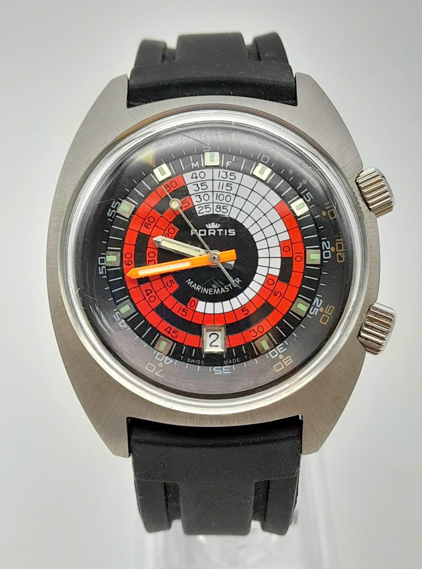 A Wonderful Fortis Marinemaster Automatic Gents Watch. Black rubber strap. Stainless steel case -