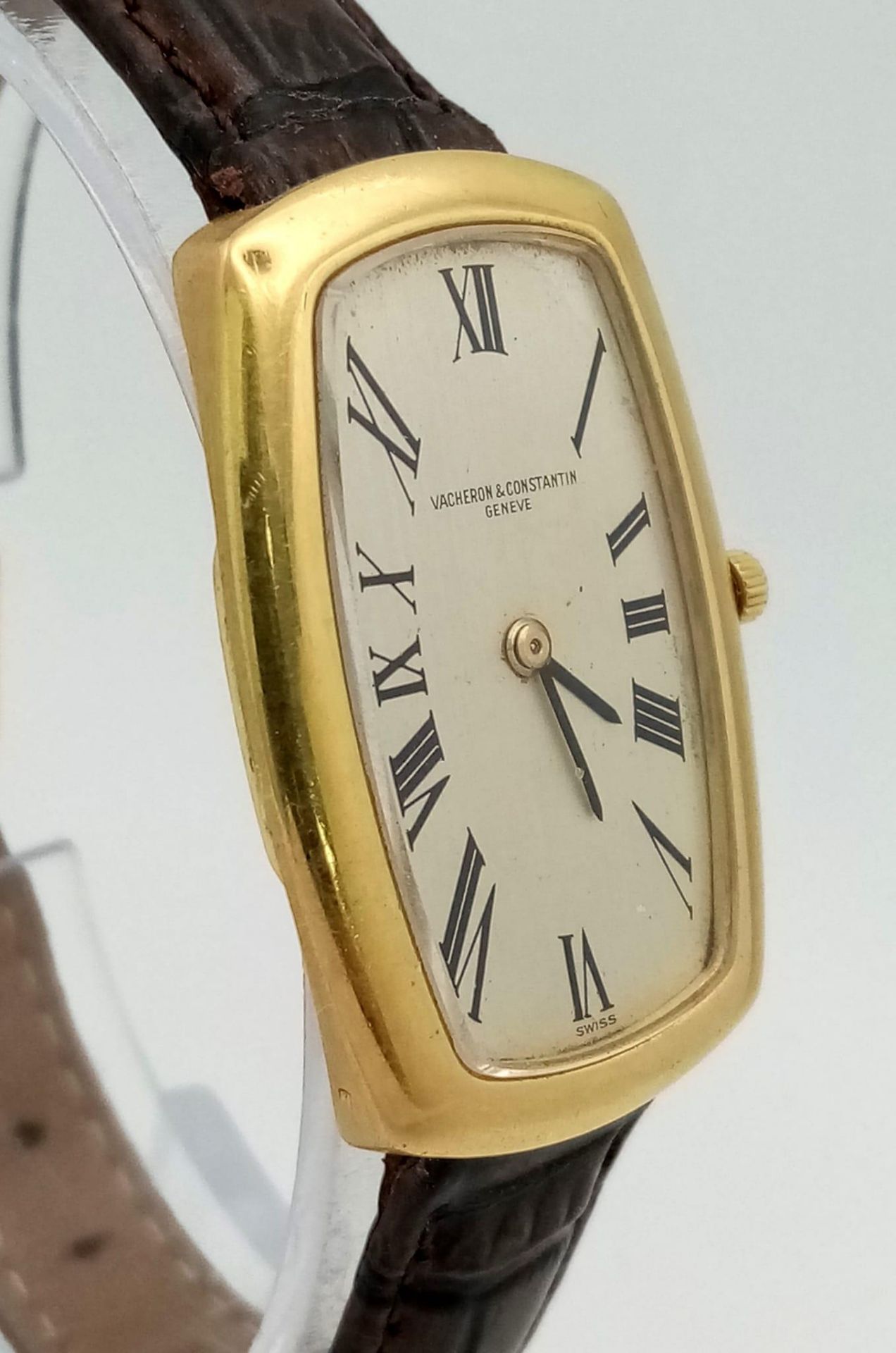 An 18 K yellow gold Vacheron & Constantin watch. 35 x 23 mm case, white dial with black roman - Bild 2 aus 5