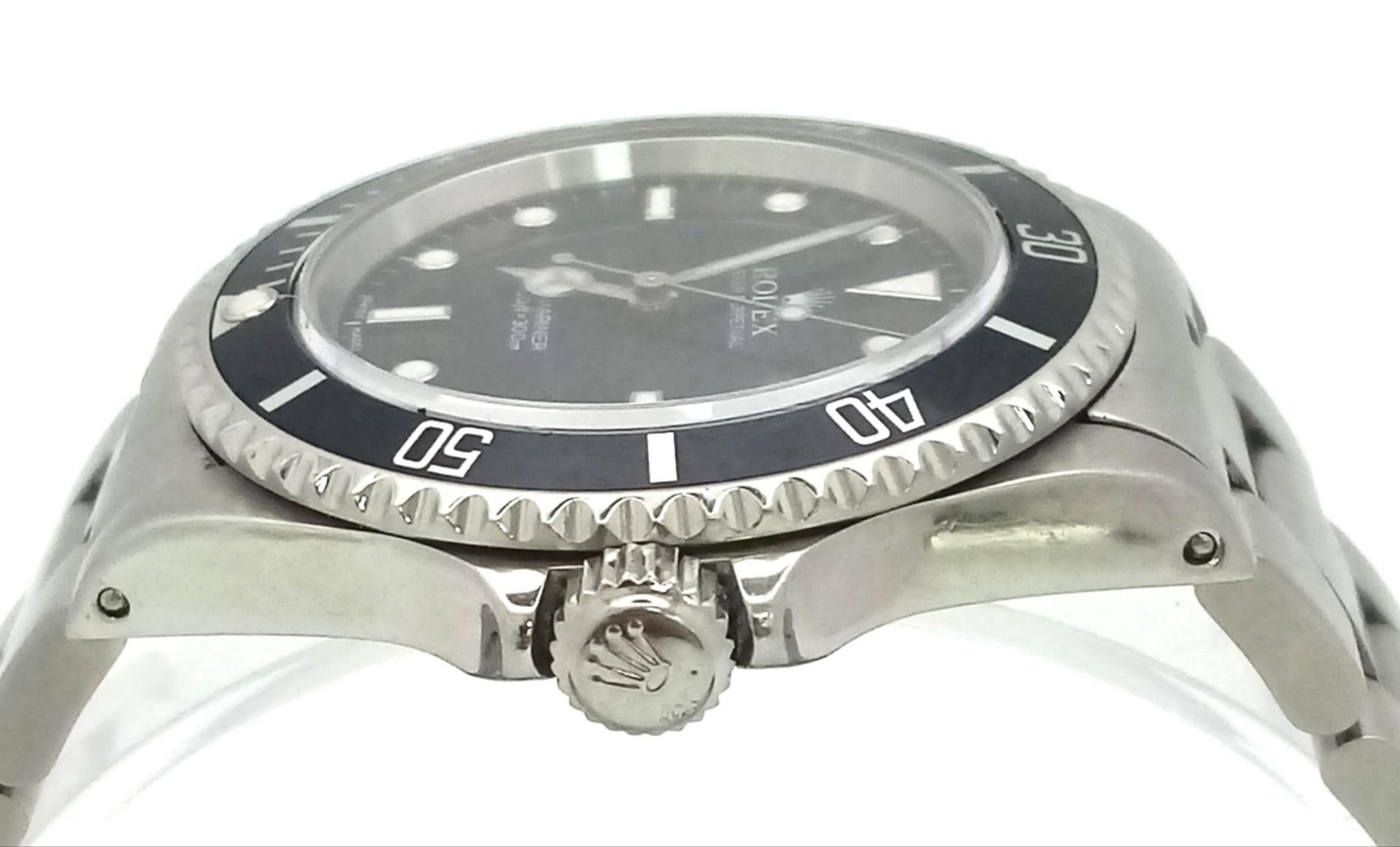 A stainless steel ROLEX OYSTER PERPETUAL SUBMARINER 1000ft/300m diver's watch. Case 40 mm, black - Bild 5 aus 10