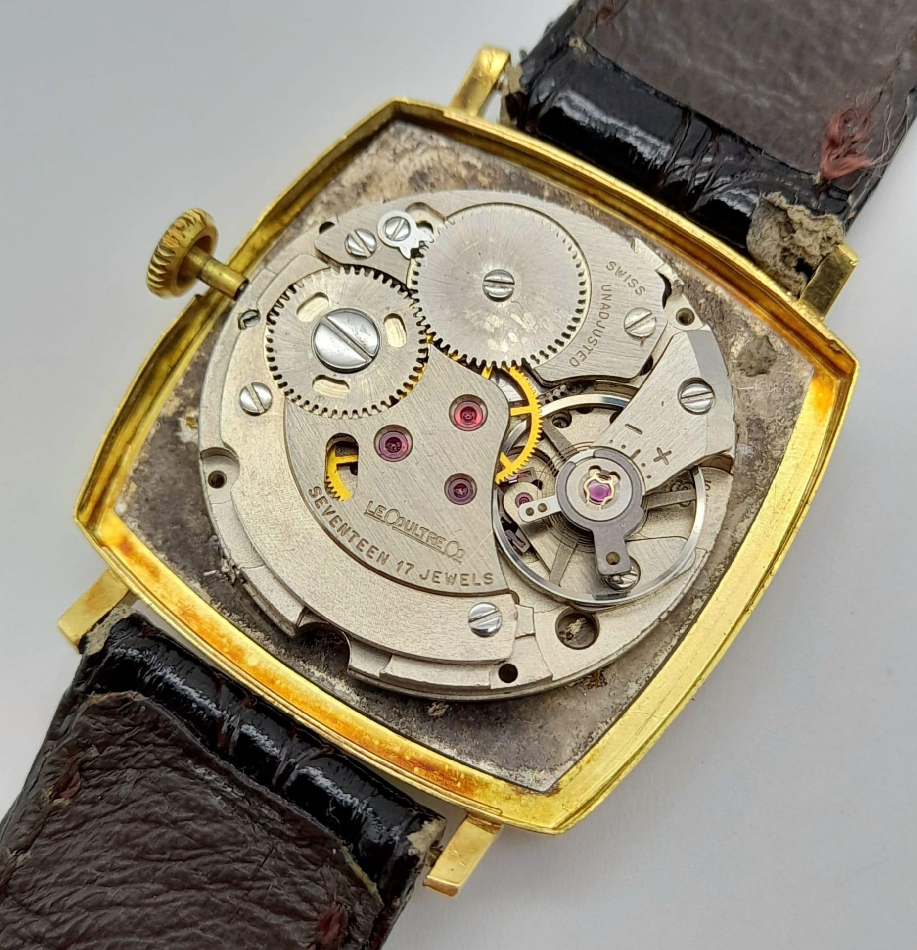 A vintage, Jaeger-Le Coultre 18 K gold plated watch. Case 31 x 31 mm, chocolate coloured dial with - Bild 3 aus 8