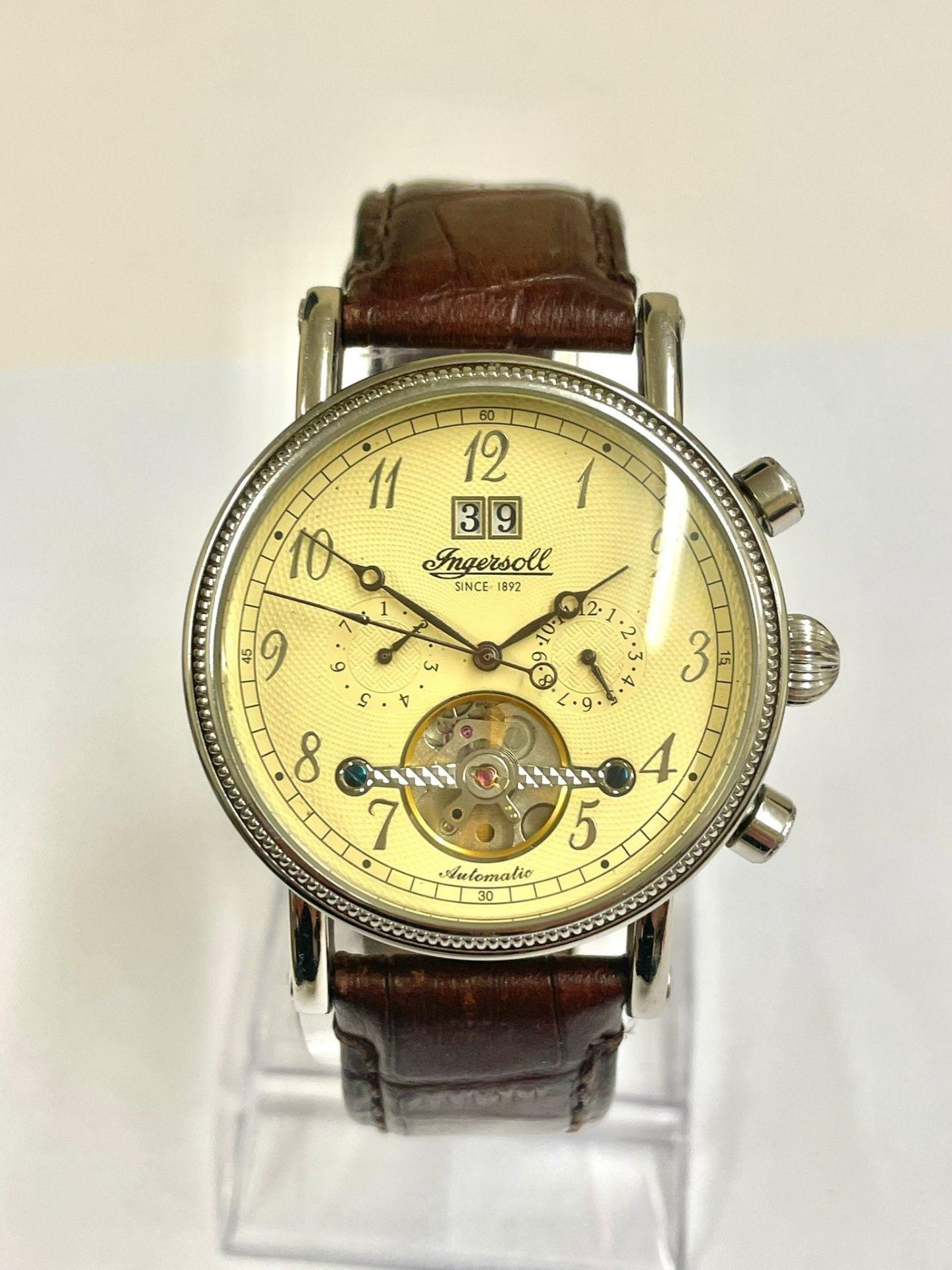Ingersoll Automatic Calendar watch 42mm case . Working