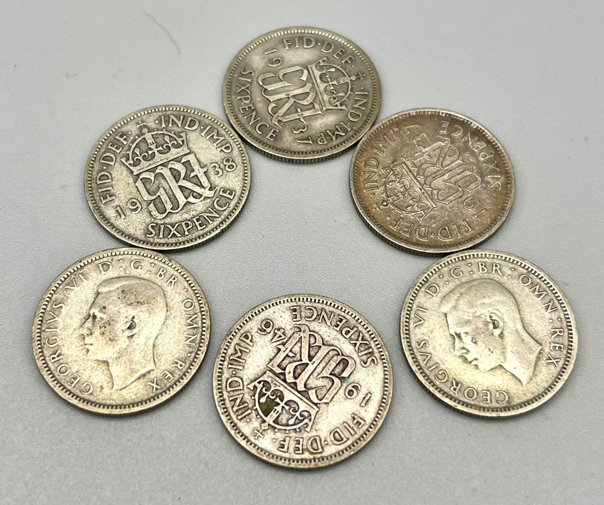 A Parcel of 6 Pre-1947 George VI Silver Six Penny’s Date range 1937-1946. One Extremely Fine with - Bild 2 aus 3