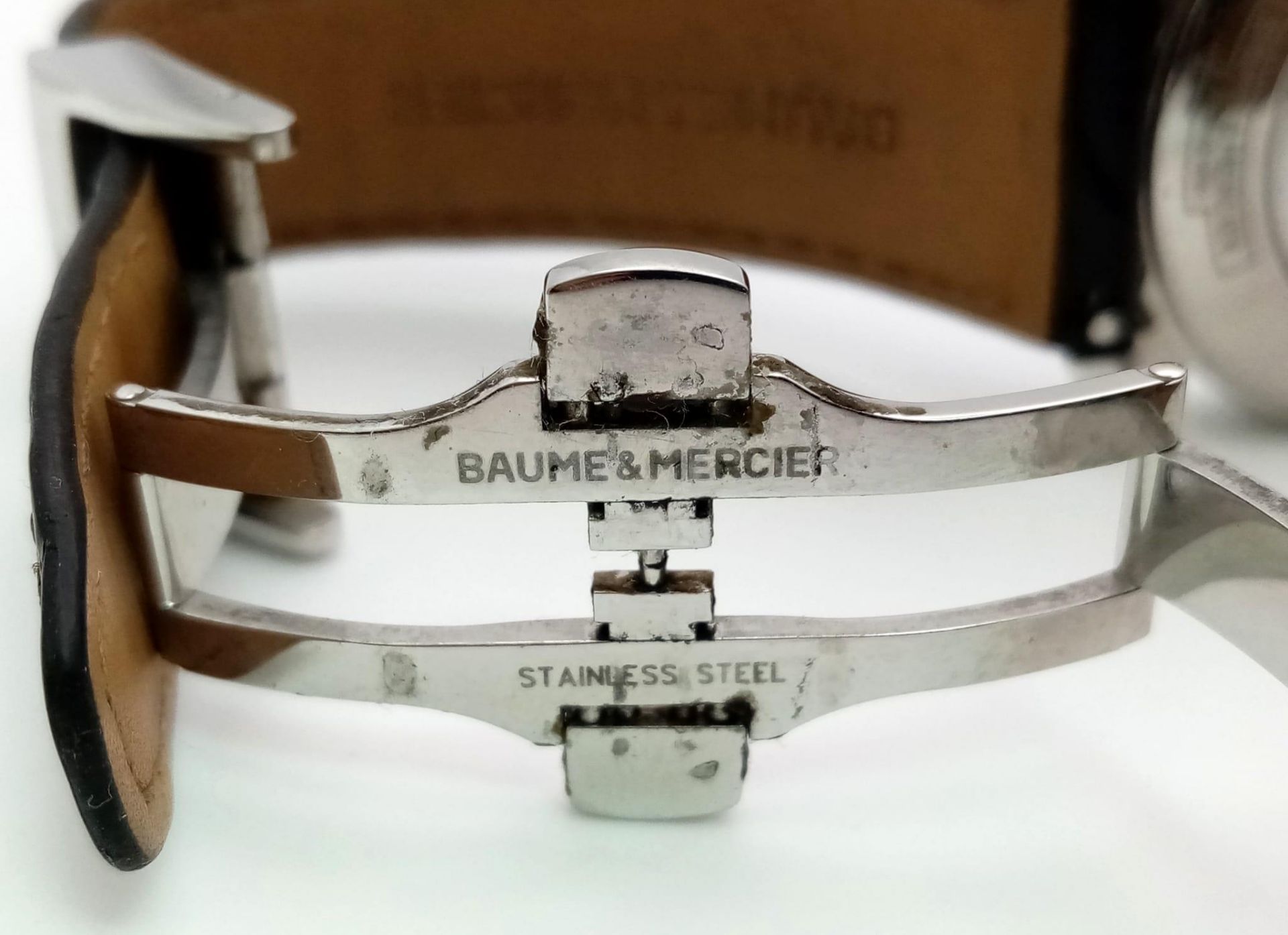 A Baume and Mercier Automatic Gents Watch. Original leather strap. Stainless steel case with - Image 7 of 8