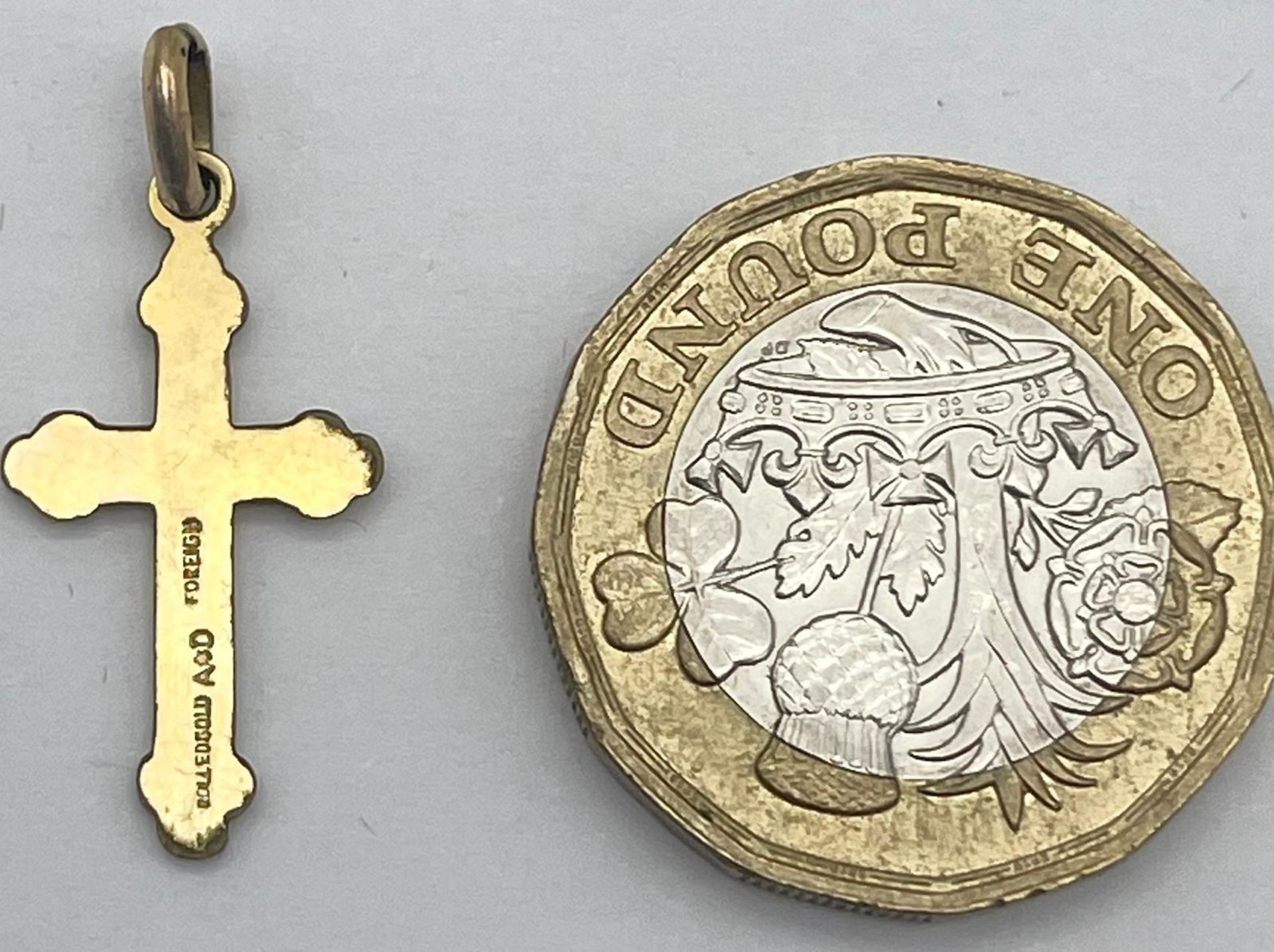 A Vintage 9K Yellow Gold Cross Pendant or Charm. 0.7g - Bild 4 aus 4