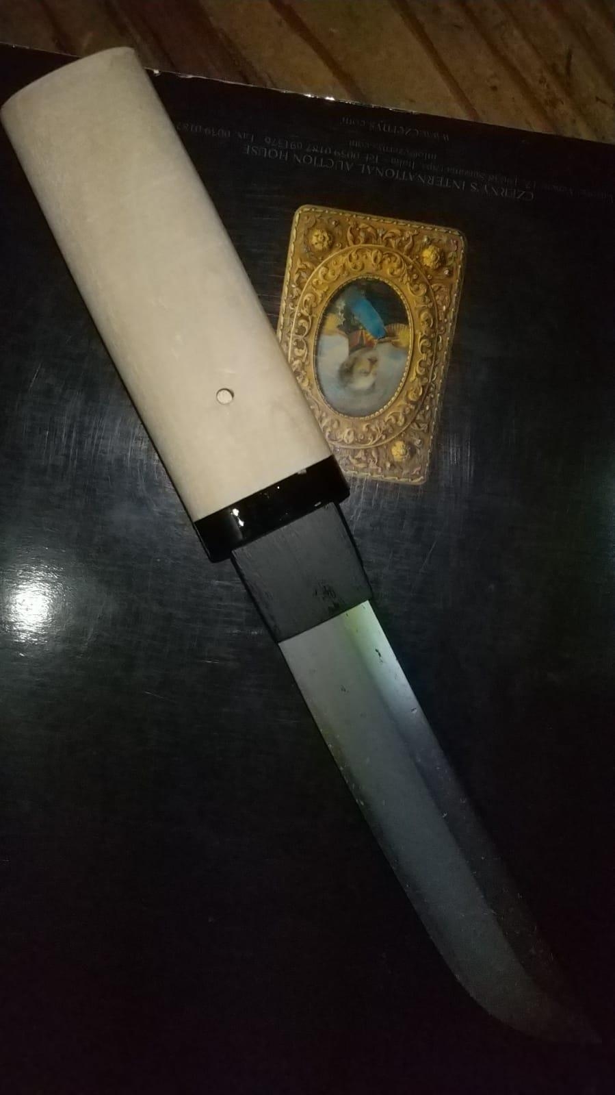 Antique 1600-1868 Edo period Japanese samurai Tanto. Length 270mm , Cutting edge 14.5cm , width 27mm