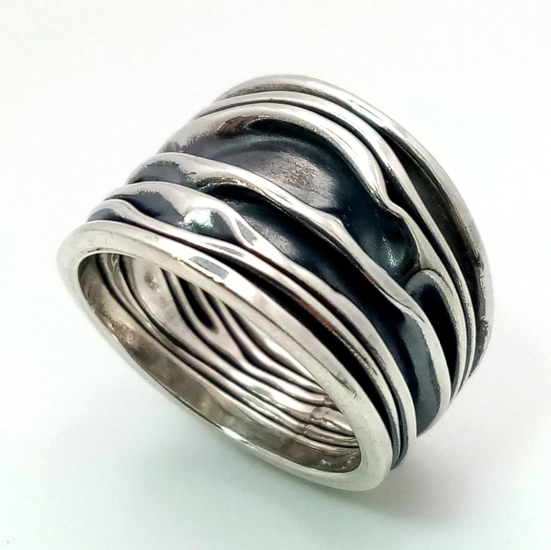 An Excellent Condition Sterling Silver Modernist Design Bark Pattern Two Tone Ring Size M. The