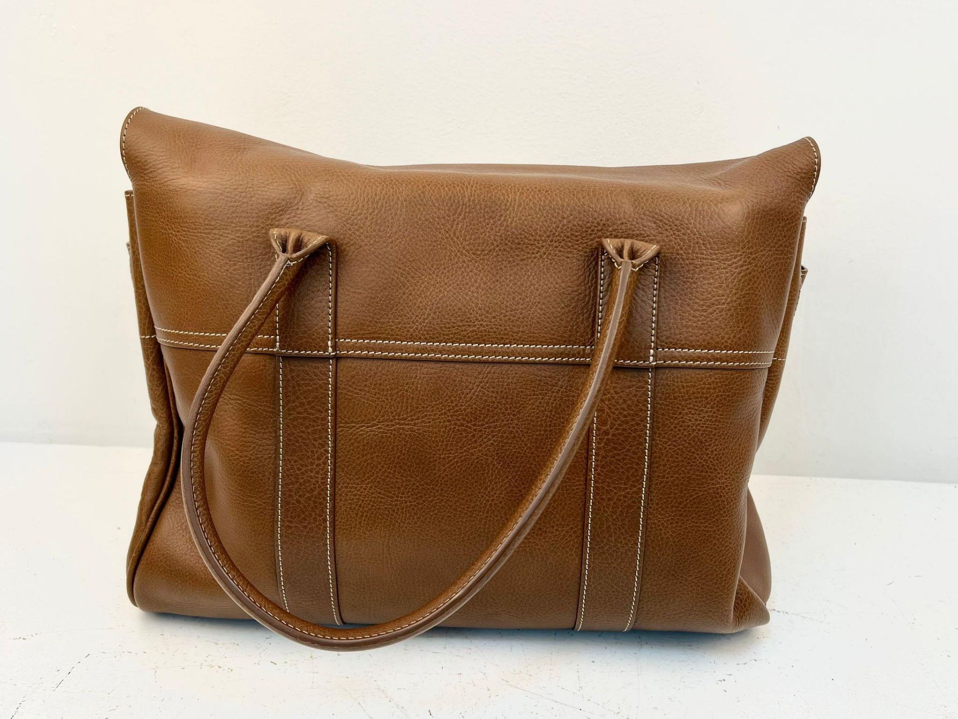A Mulberry Bayswater Brown Leather Bag with Matching Pouch. Soft brown leather exterior with - Bild 4 aus 9