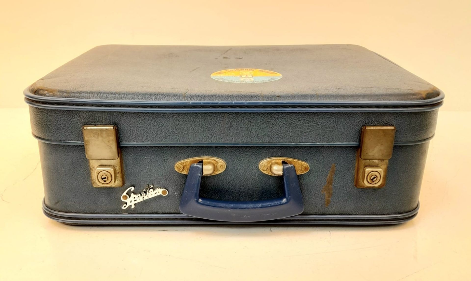 A Vintage 1960s Retro Small Blue Suitcase. 45cm x 36cm - Bild 5 aus 7