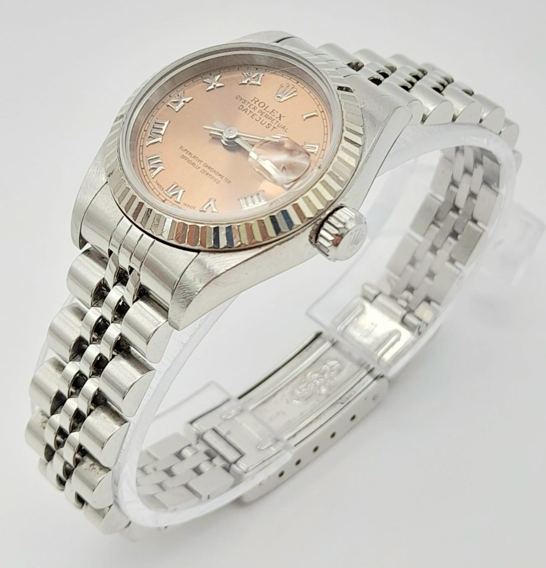 A Rolex Perpetual Datejust Ladies Watch. Stainless steel strap and case - 26mm. Rose gold tone dial. - Image 2 of 13