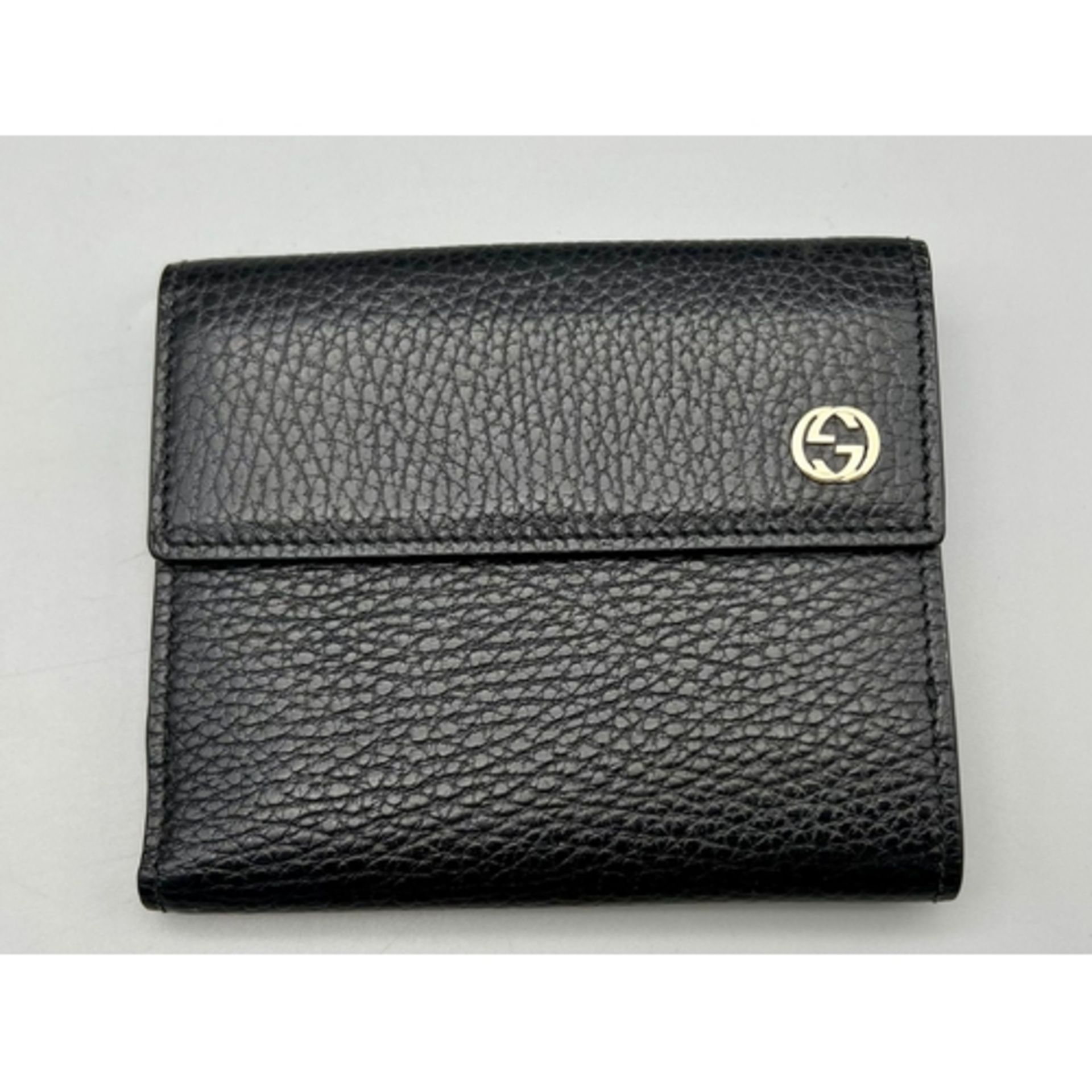 A Gucci Blue Leather Textured Wallet. Clip open exterior pocket plus plenty of inner card space. - Bild 2 aus 6
