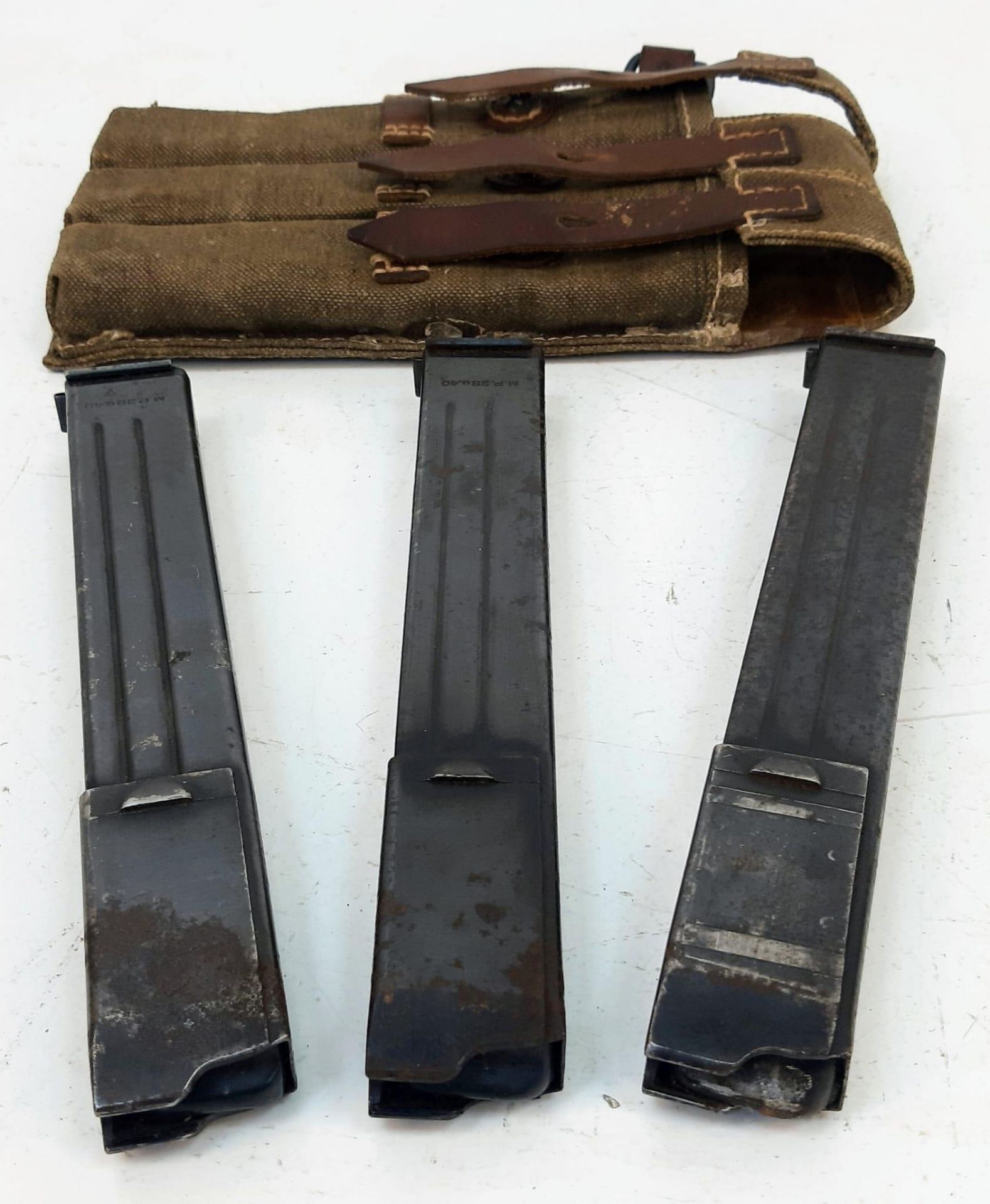 WW2 German MP38 – MP40 Ammo Pouch with 3 MP40 Magazines Dated 1941. Nice Markings. 100% Original. - Image 2 of 4