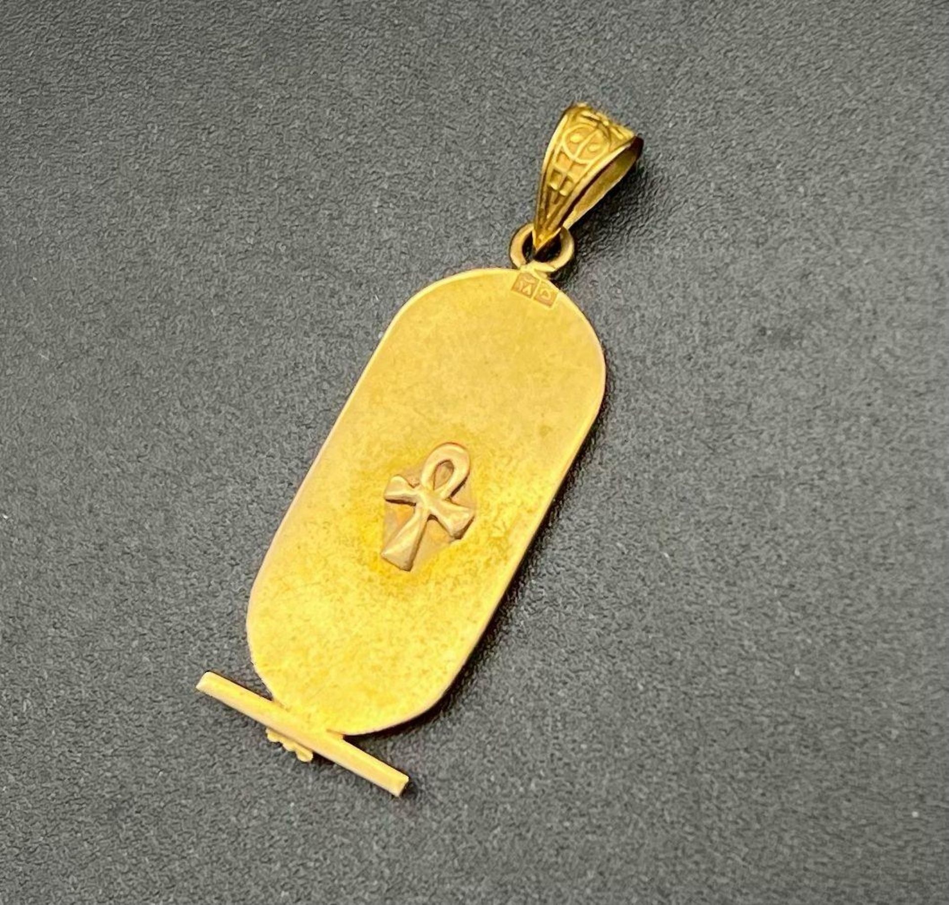 A Vintage Possibly Antique 9K Gold Celtic and Egyptian Themed Cartouche Pendant. 4cm. 3.05g - Image 2 of 3