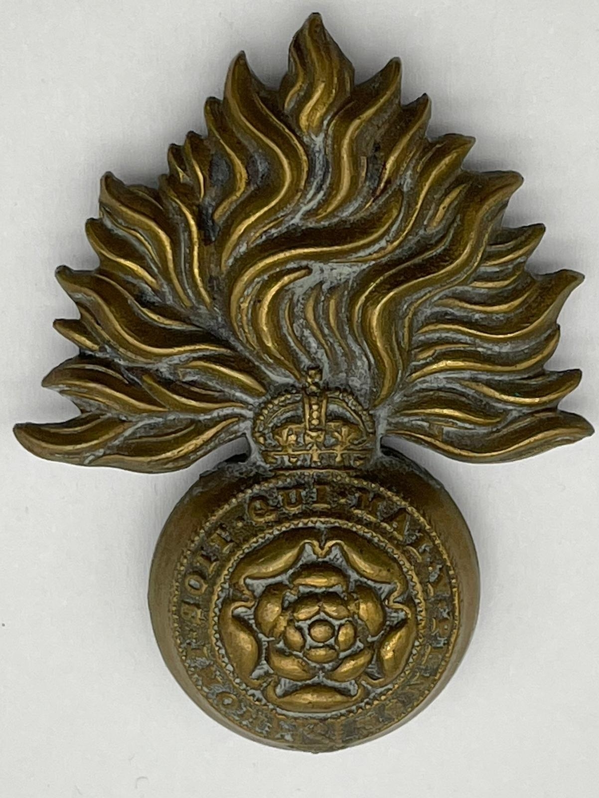 Three Military Cap Badges: WW1 City of London, Royal Canadian Army Medical Corp and the WW1 - Image 5 of 6