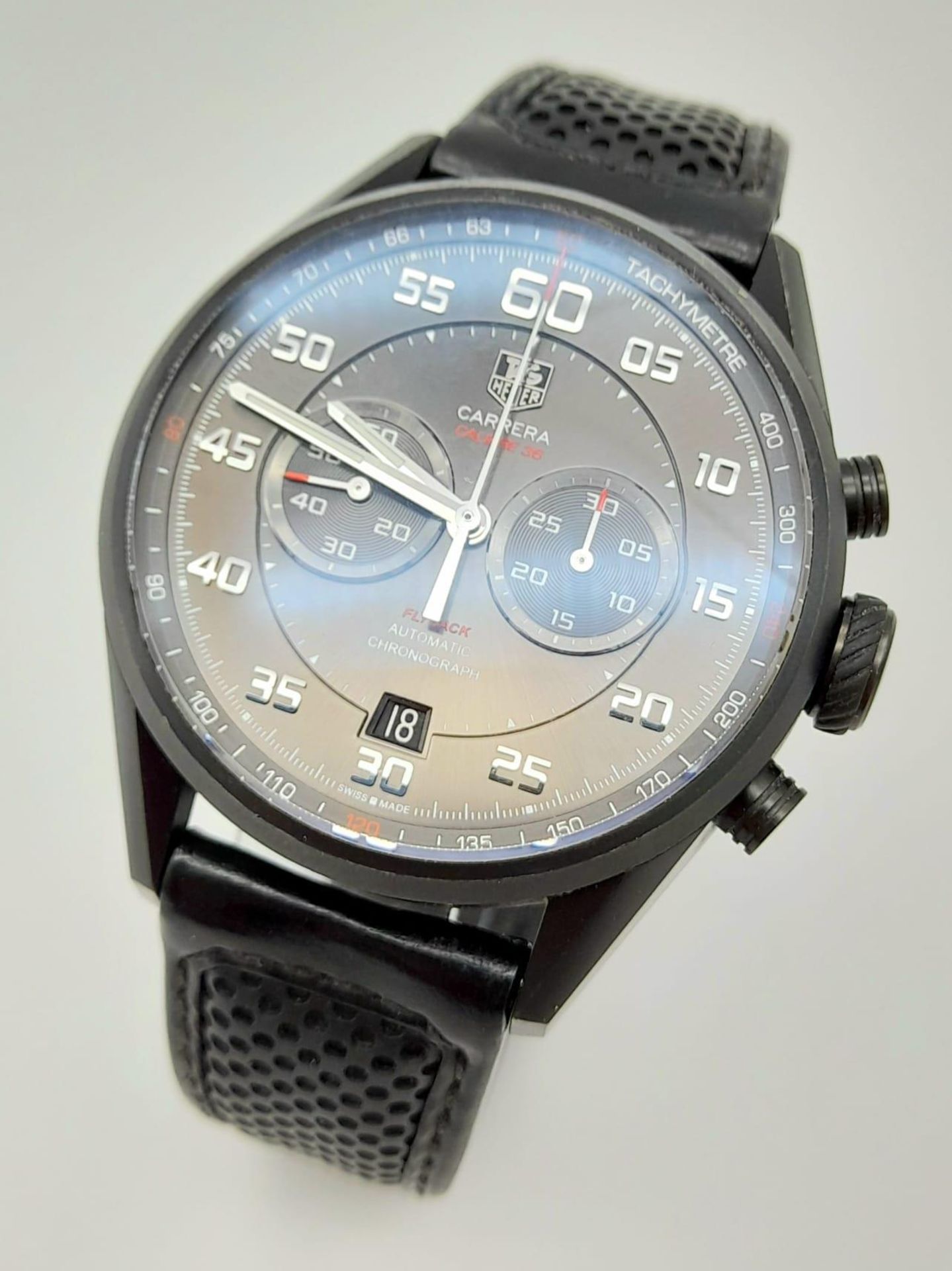 A Tag Heuer Carrera Flyback Automatic Chronograph Gents Watch. Black leather/rubber strap. Case -