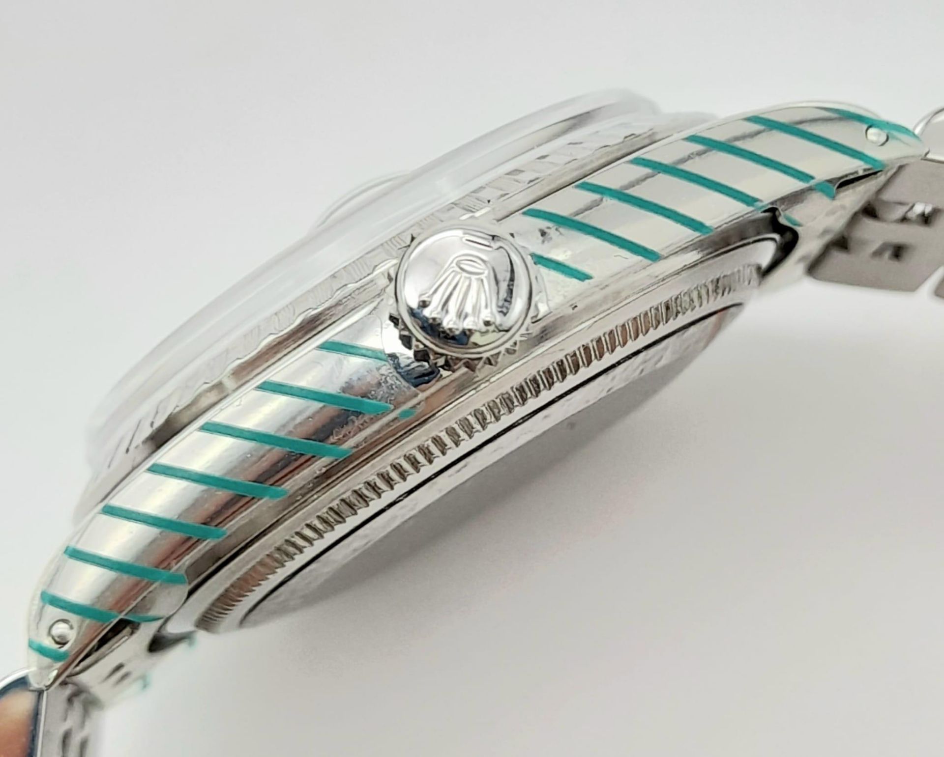 A 2007/8 Completely Overhauled Rolex Oyster Perpetual Datejust. All work completed by Rolex. - Image 5 of 9