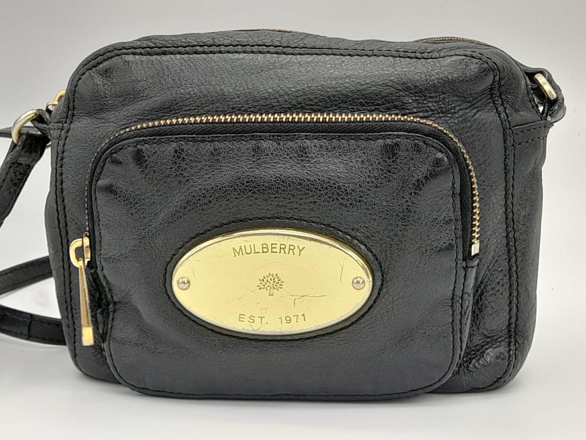 A MULBERRY DOUBLE ZIP SMALL SHOULDER BAG IN SOFT BLACK LEATHER. SEE PHOTO'S FOR CONDITION..