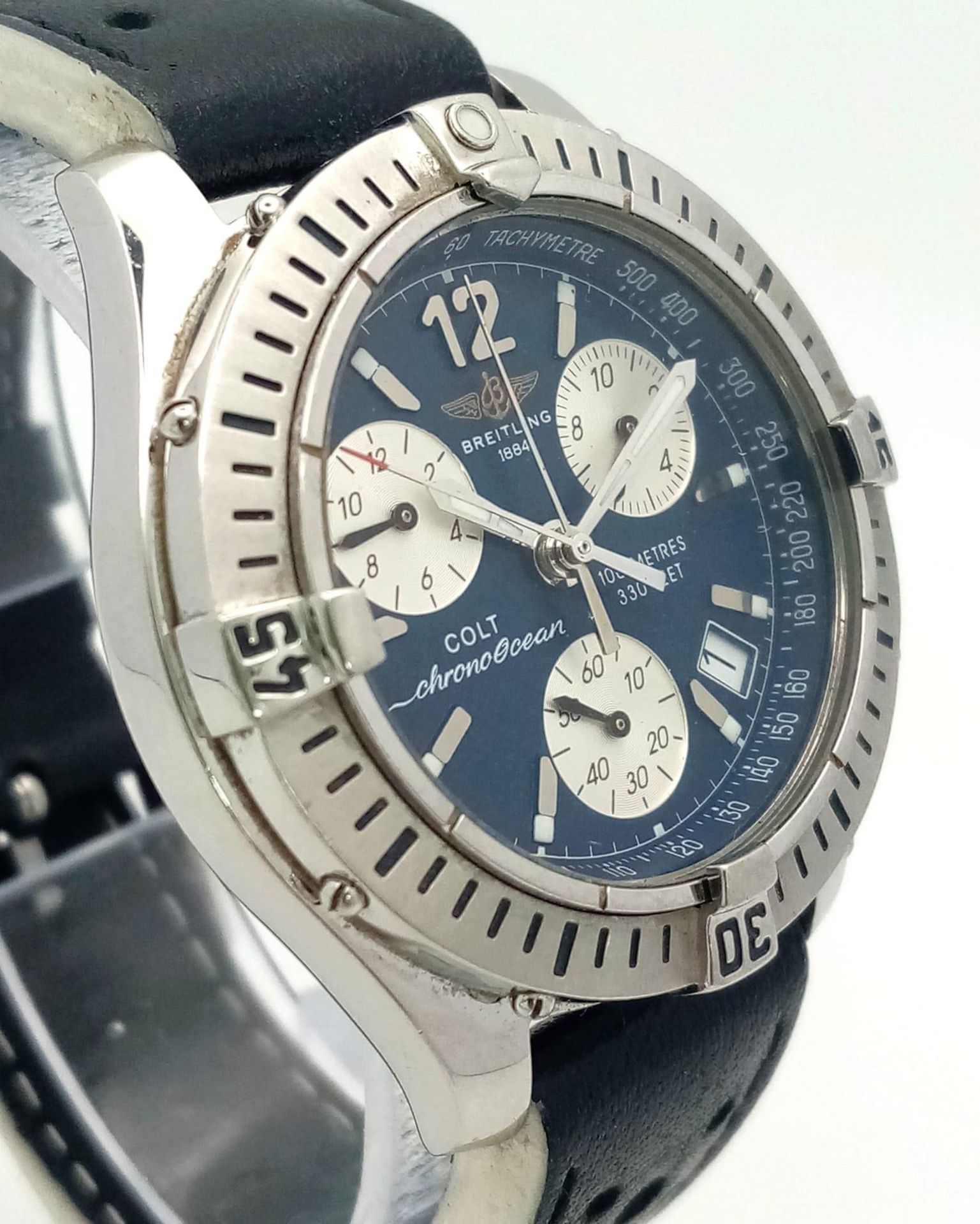 A Breitling Colt Chrono Ocean Gents Watch. Black leather strap. Stainless steel case - 38mm. - Image 4 of 6