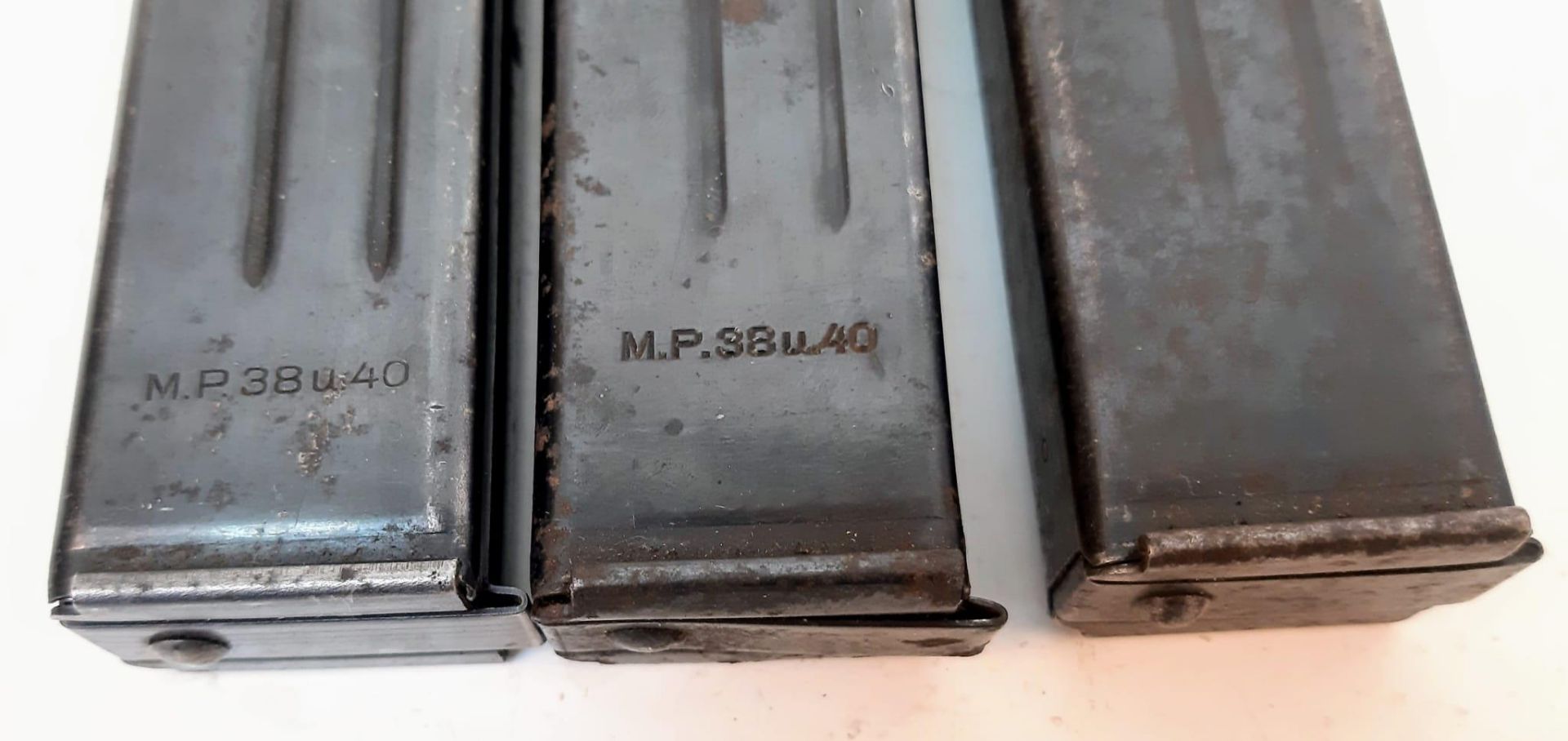 WW2 German MP38 – MP40 Ammo Pouch with 3 MP40 Magazines Dated 1941. Nice Markings. 100% Original. - Image 3 of 4