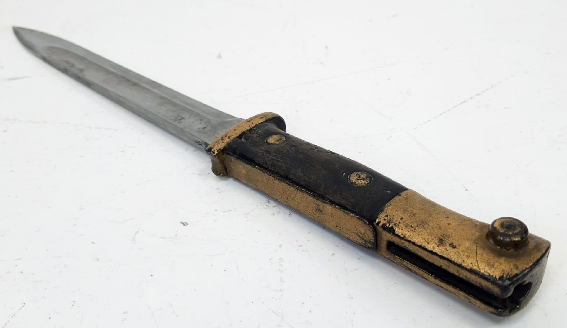 WW1 Imperial German Mauser M1871/84 Dress Bayonet by “Rich A. Herder”. Much of the gold paint - Image 4 of 6