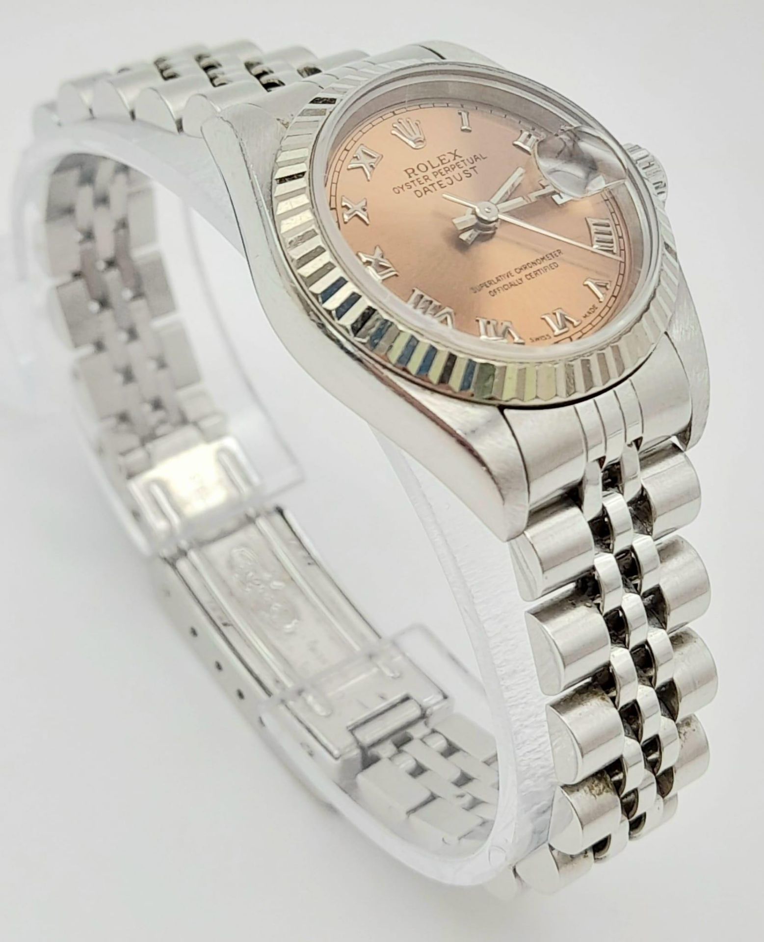 A Rolex Perpetual Datejust Ladies Watch. Stainless steel strap and case - 26mm. Rose gold tone dial. - Image 3 of 13