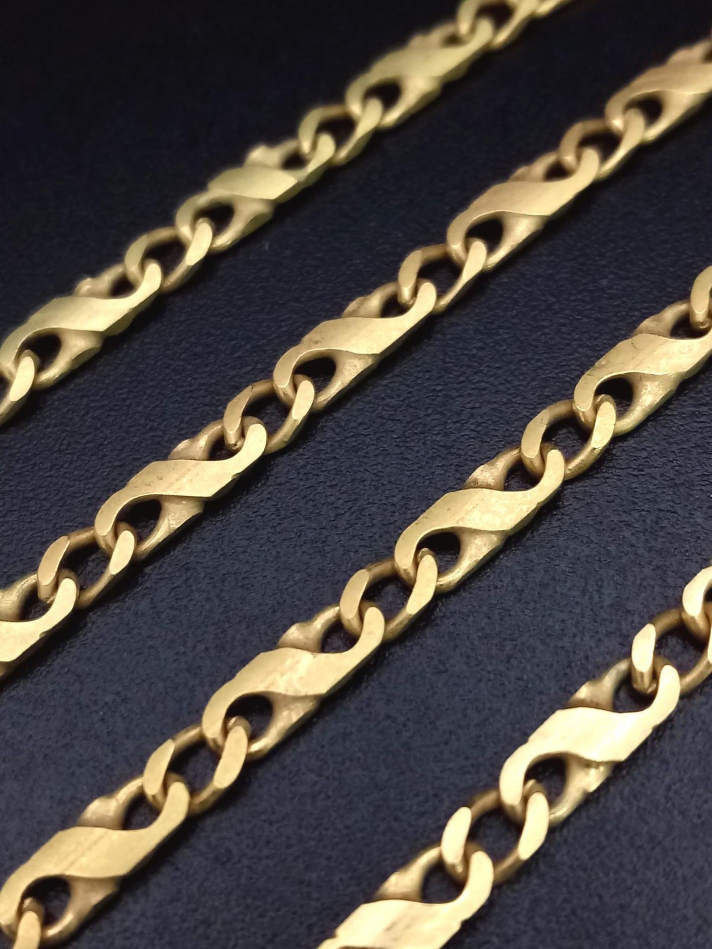 A Vintage 9K Yellow Gold Link Chain/Necklace. 44cm. 8.91g - Bild 2 aus 3