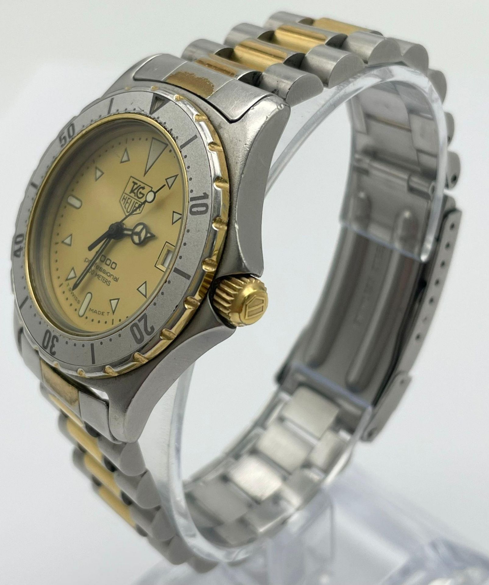 A Tag Heuer 2000 Professional 200m, Swiss Made, Stainless Steel Bracelet Watch. Gold Tone, Yellow - Bild 3 aus 7