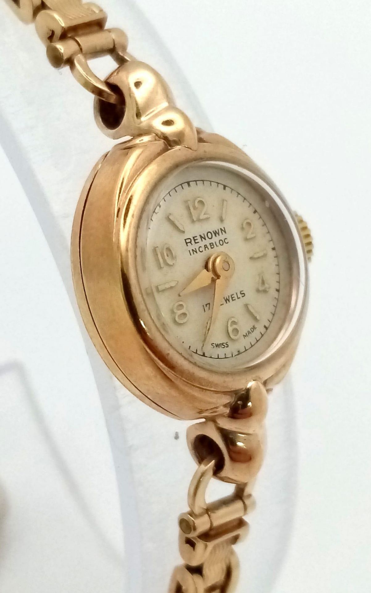 A Vintage 9K Gold Renown 17 Jewel Ladies Watch. 9K yellow gold bracelet and case - 15mm. - Bild 3 aus 6