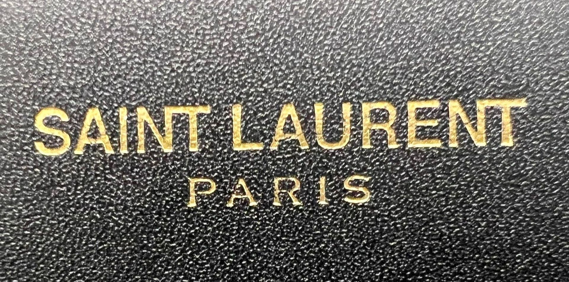 A Yves Saint Laurent (YSL) Black Leather Shoulder/Cross-body Bag. Adjustable shoulder strap. Gold- - Bild 6 aus 7