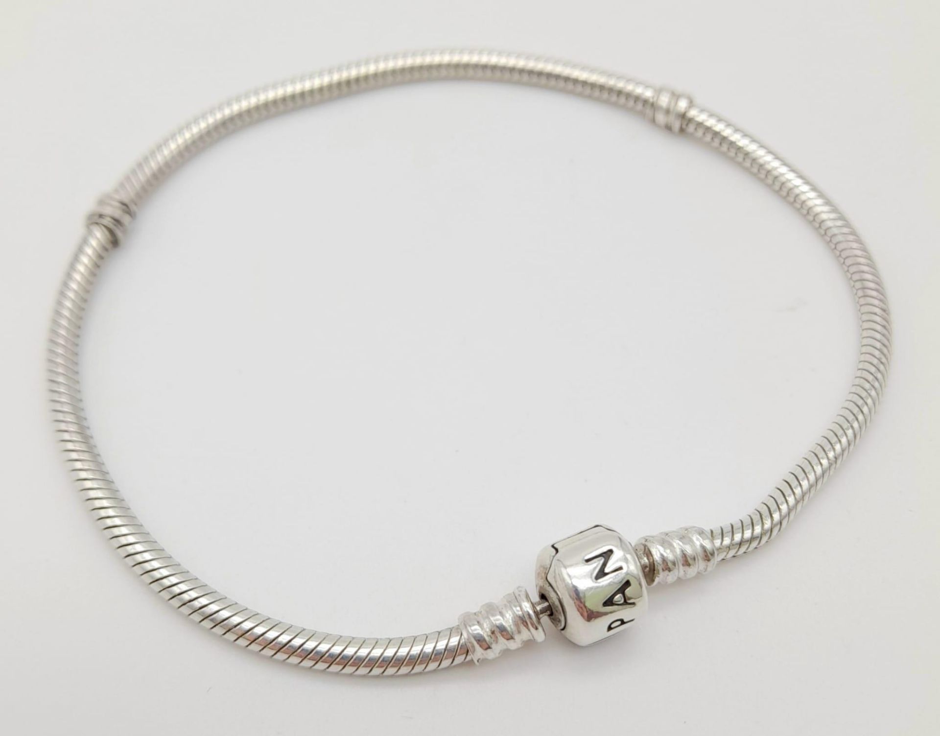 PANDORA STERLING SILVER MOMENTS BRACELET, WEIGHT 17G