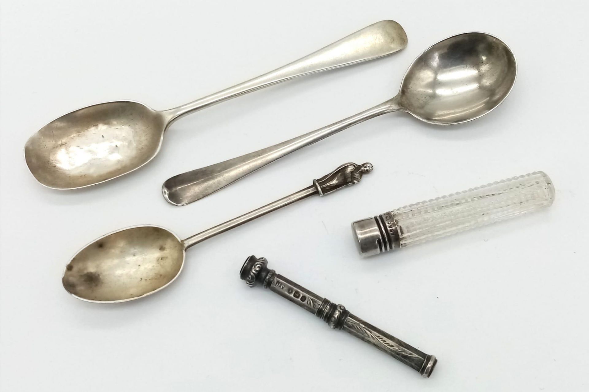 A Mixed Lot of Vintage Silver Items. Includes 3 x spoons, telescopic pencil, powder/liquid vial. 60g