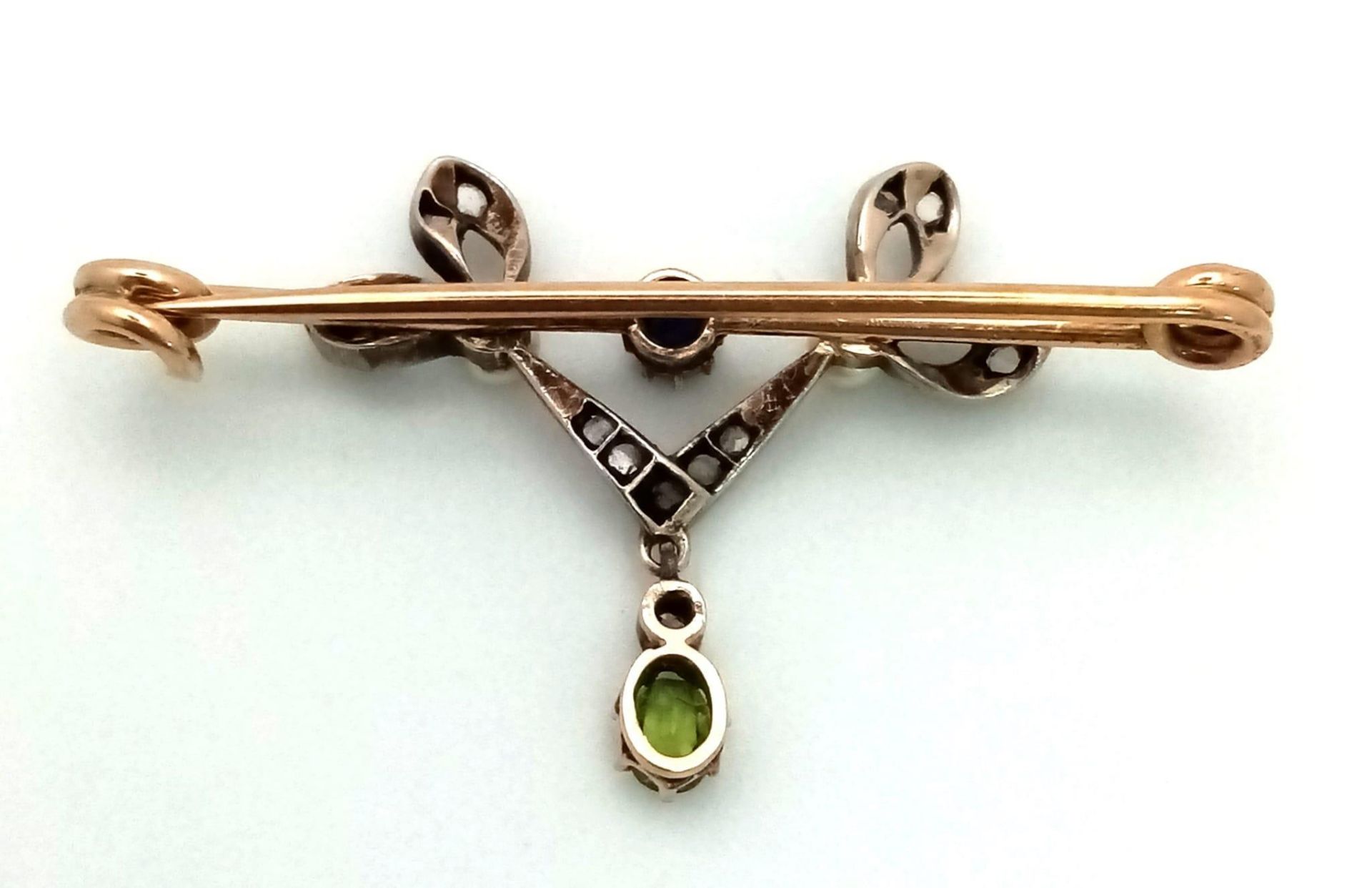 A Superb Double Bow Sapphire Diamond and Pearl Brooch with a Demontoid Garnet and Diamond Drop set - Image 3 of 4