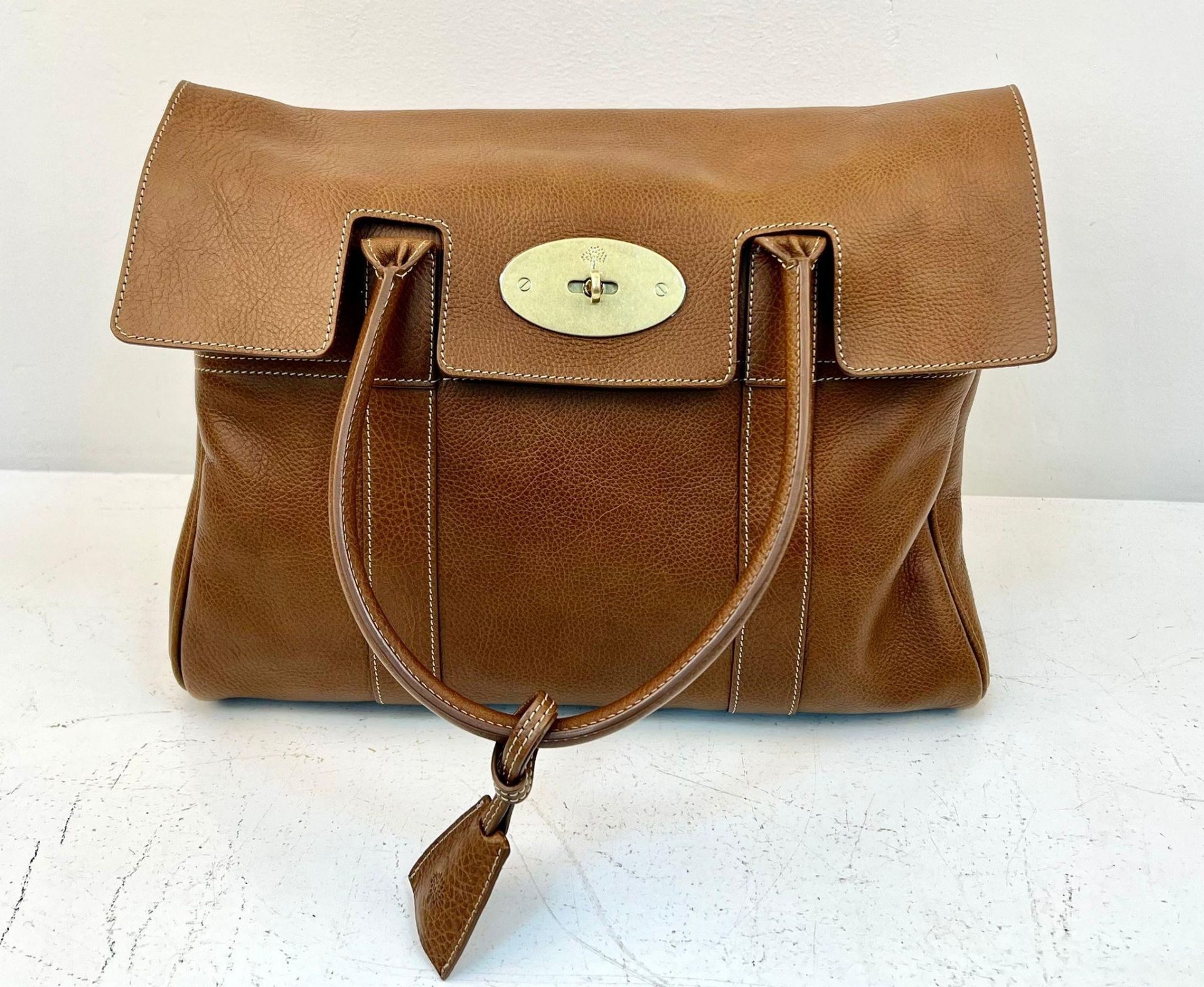 A Mulberry Bayswater Brown Leather Bag with Matching Pouch. Soft brown leather exterior with - Bild 2 aus 9