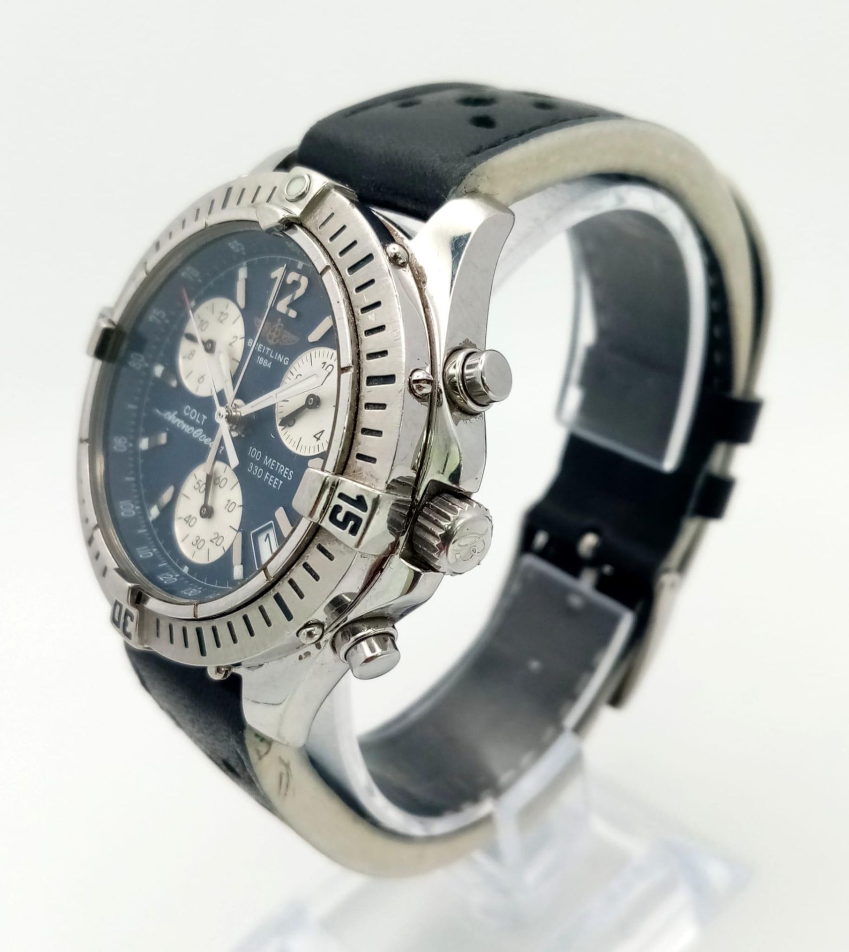 A Breitling Colt Chrono Ocean Gents Watch. Black leather strap. Stainless steel case - 38mm. - Image 3 of 6