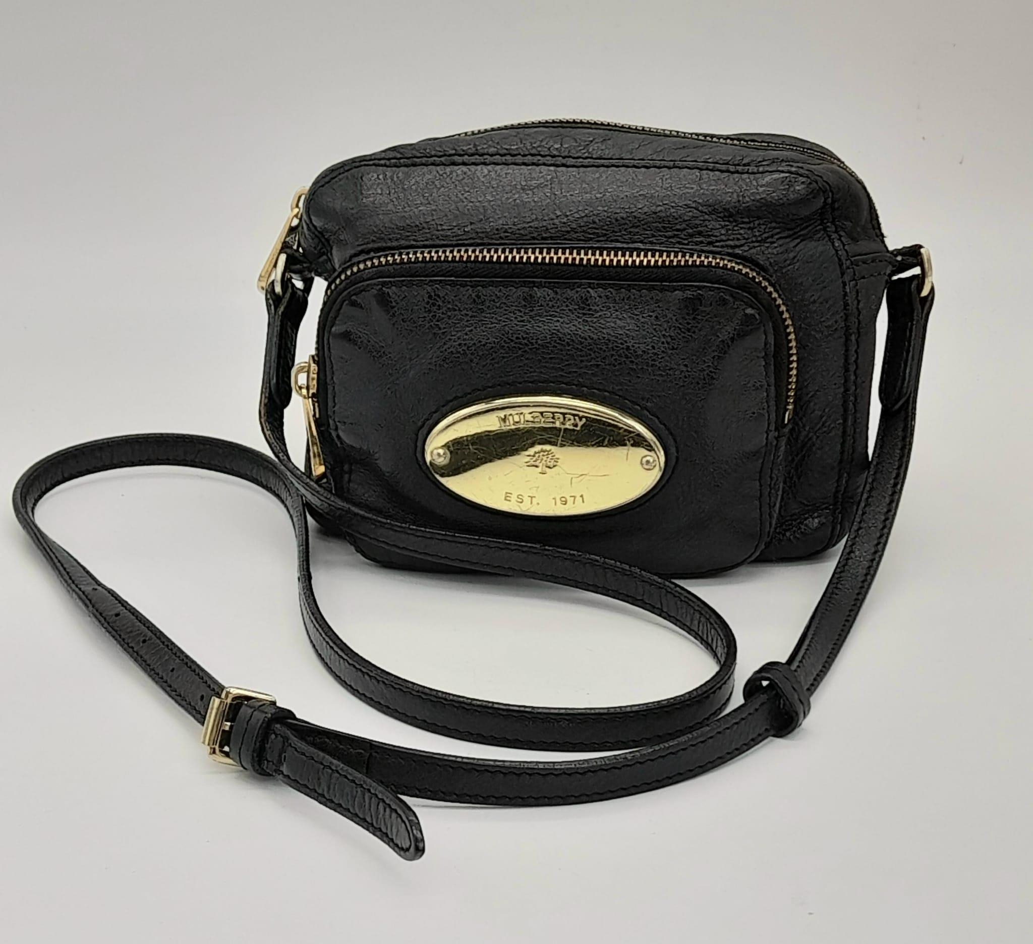 A MULBERRY DOUBLE ZIP SMALL SHOULDER BAG IN SOFT BLACK LEATHER. SEE PHOTO'S FOR CONDITION.. - Image 2 of 6